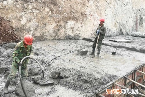 片石混凝土的比例是多少，片石混凝土中片石比例多少