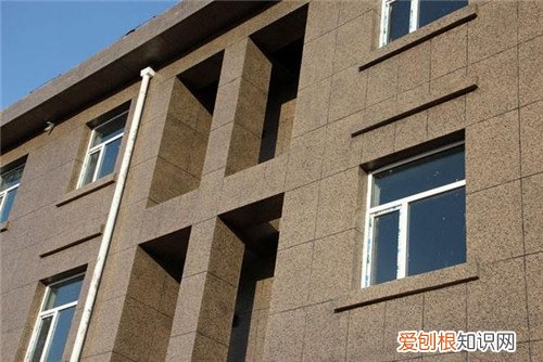 外墙真石漆多少一平方，外墙真石漆多少一平方工钱