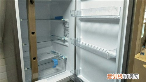 冰箱侧面发热正常吗，冰箱侧面发热是正常现象吗