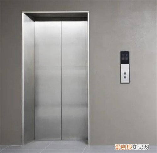 电梯高度一般是多少，电梯高度一般是多少毫米