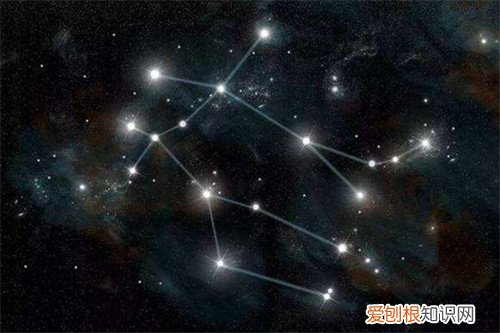 双子座适合和什么星座在一起 双子座女生性格是什么