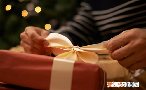 怎么让男朋友给自己买东西 女生不喜欢你的表现