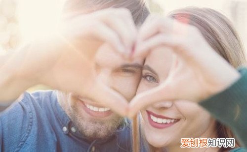 怎样追女生的聊天套路 追女生聊天可以怎么做