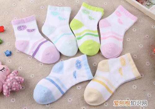 中国袜子十大名牌 2018十大的热销的袜子品牌推荐