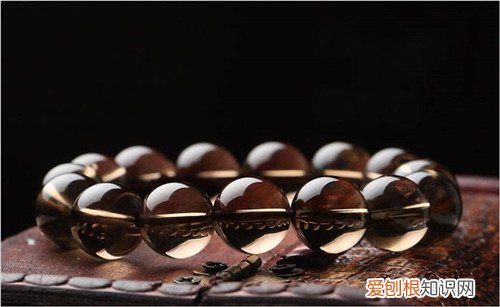 茶晶手链戴对了才有效 戴这手链有什么特别要注意的