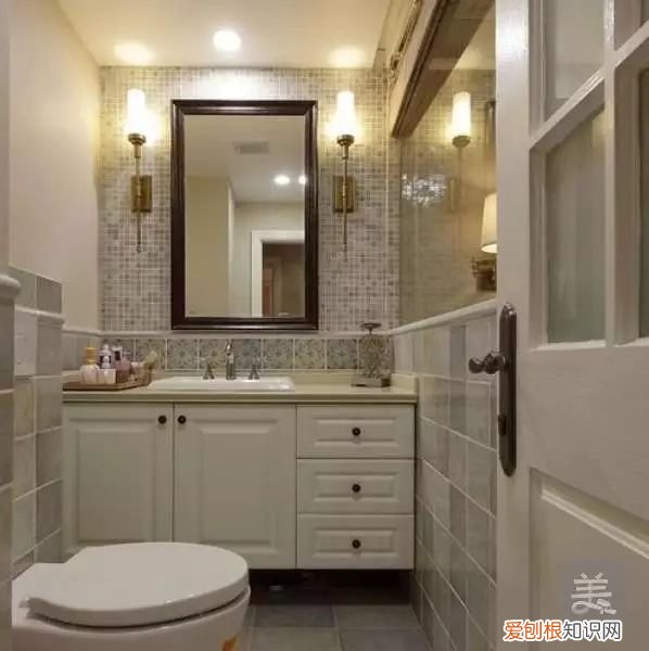 传统的北欧家装,玄关挂画很特别,空间氛围很温馨!,玄关画北欧风