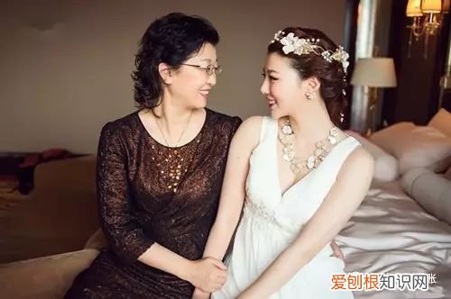 结婚时婆婆的衣服一般多少钱？在挑选时要注意这三点，婆家买衣服钱给多少