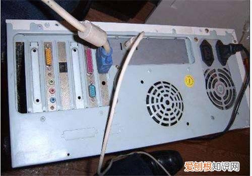 鼠标插在电脑哪里 鼠标的usb接口没反应如何解决