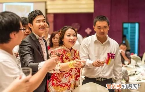 婚礼酒宴一桌多少钱？一般酒宴有多少个菜，婚宴每桌多少钱