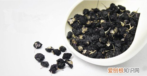 黑果枸杞有哪些食用功效黑果枸杞怎样吃效果更佳