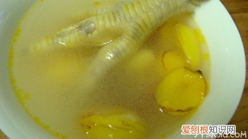 【美食】凤眼果煲汤的家常做法大全，凤眼果煲猪骨汤