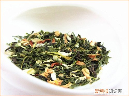 养肝茶的功效与作用 肝不好=长色斑