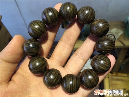 阴沉木的功效与作用阴沉木的鉴定技巧