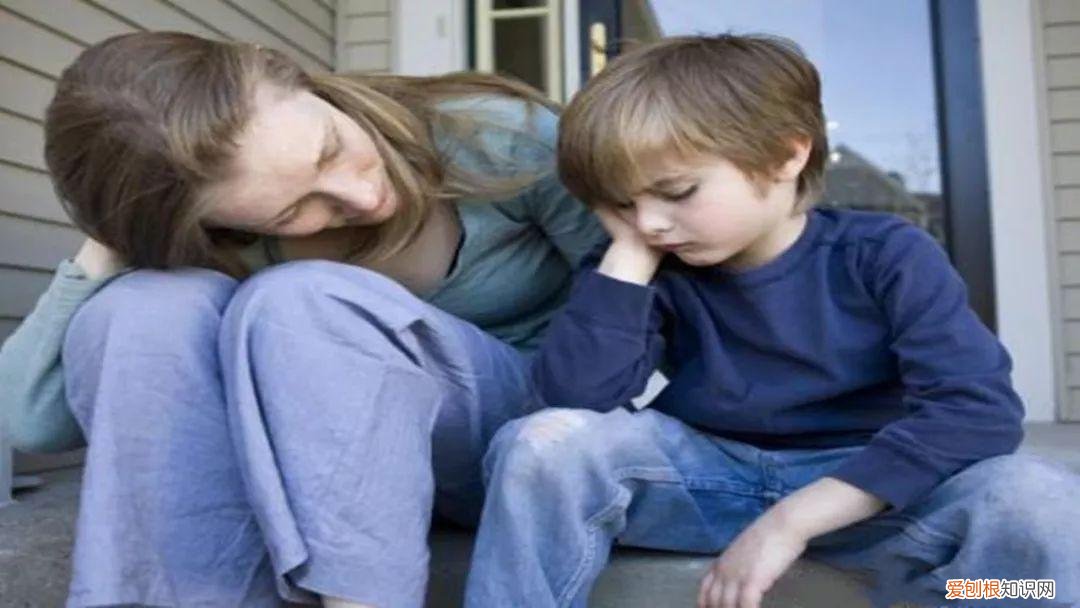 怎样让孩子更加大胆自信勇敢，如何让胆小孩子变勇敢，几个小妙招教给你！让孩子自信又阳光！