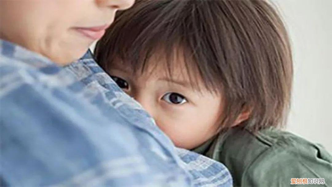 怎样让孩子更加大胆自信勇敢，如何让胆小孩子变勇敢，几个小妙招教给你！让孩子自信又阳光！