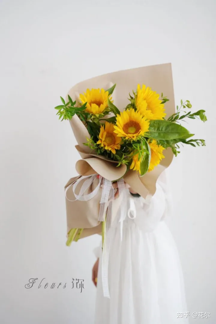 花艺与生活论文，花艺艺术｜干货：花艺大师鲜花保养秘诀，爱花的你快来收藏吧！