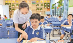 学校5+2是强制性的吗，小学生强制封闭住校是否合理