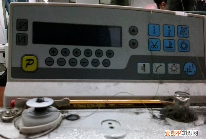 缝纫机跑太慢怎么调整，缝纫机设置自动倒回太快怎么调慢