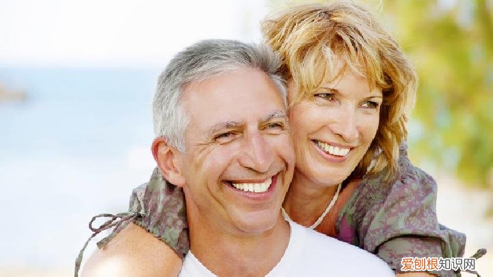 引起盆腔炎的病因有十个，生活细节可以预防，得了盆腔炎的症状应该注意什么