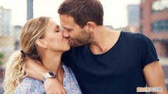 男性不育竟是因为缺乏维生素D？医生：补充维生素D就多去晒太阳，维生素d与不孕不育