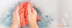 衣服弄上发泡剂怎么洗 衣服弄上发泡剂怎么处理