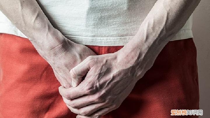 男性尿道瘙痒是何原因?男性尿道瘙痒该如何治疗?,男性尿道内瘙痒是怎么回事