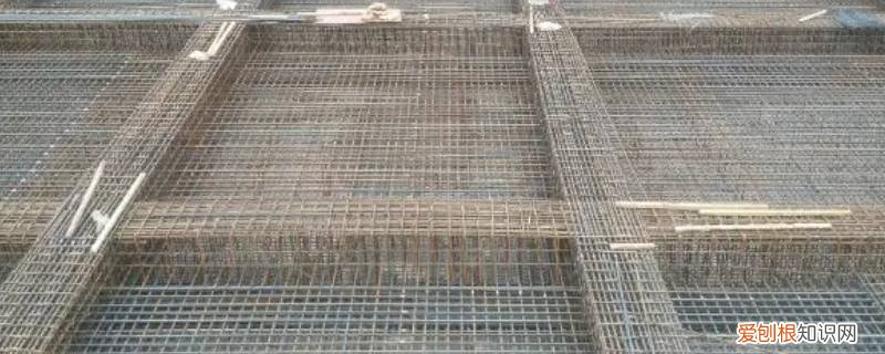 筏板基础向外部偏移 筏板地梁位置偏移尺寸范围