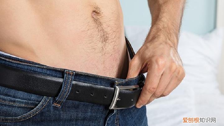 导致前列腺疾病的因素有哪些？经常憋尿也会诱发前列腺疾病，经常性憋尿对前列腺有什么影响