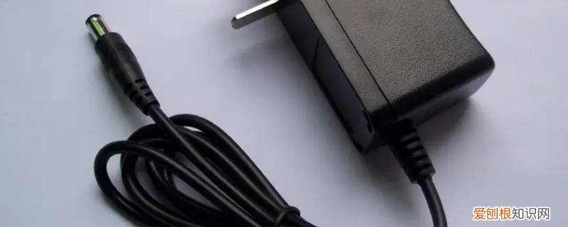机械革命电脑适配器充不了电 机械革命电源适配器坏了