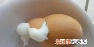 煮鸡蛋爆开是不新鲜，白水煮鸡蛋为什么会裂开