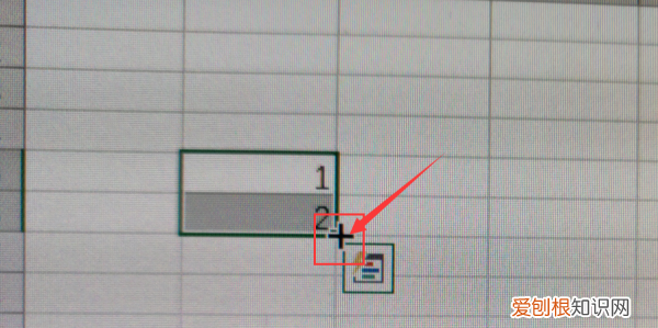 excel序号怎么拉下来