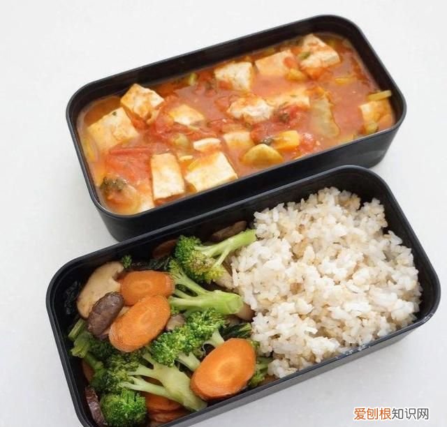 生活垃圾可以放家门口吗,用一个瓶子装一个月的生活垃圾