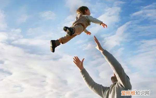 怎么让孩子更自信一点，怎么让孩子更自信？