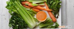 榨汁机蔬菜要煮熟在榨汁吗? 蔬菜榨汁需要煮熟吗《蔬菜榨汁是否需要煮熟》