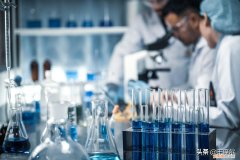 根据你的生活经验和所学的化学知识英文，从生活中学习化学知识