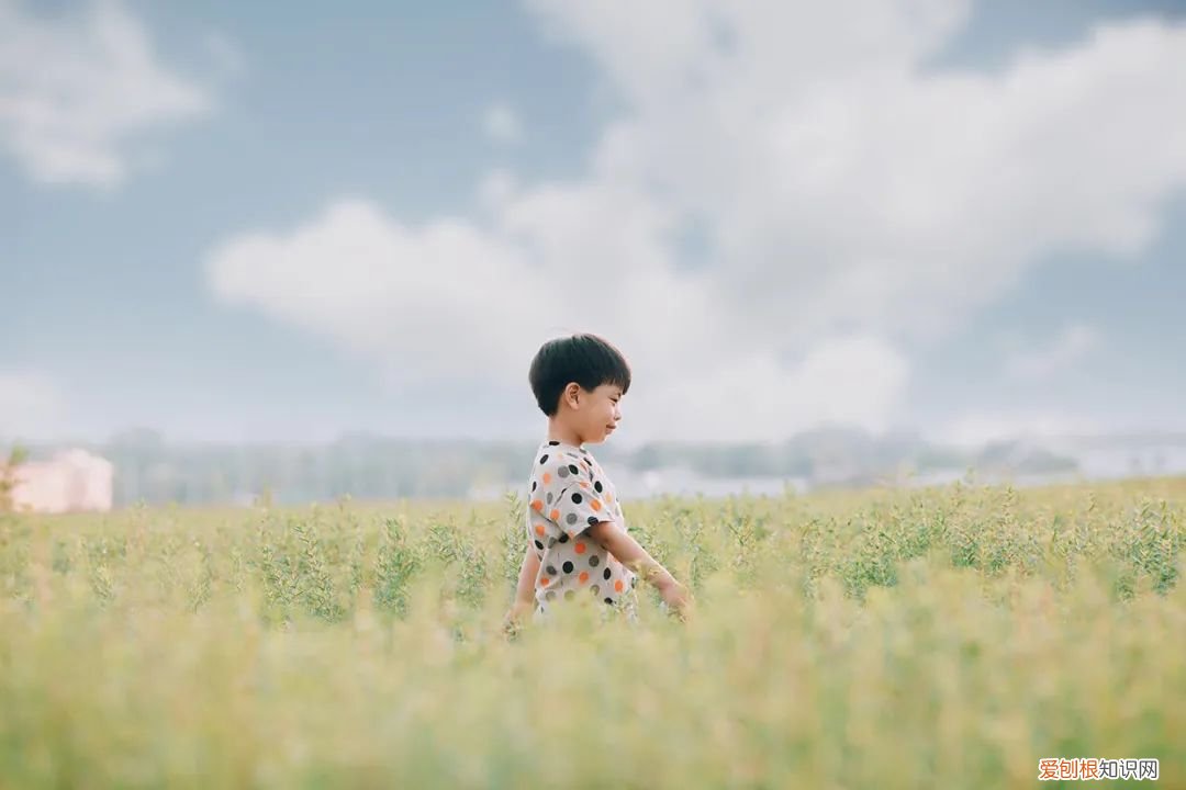 鼓励孩子自信的句子唯美，激励孩子的12种良言妙语，用对了，孩子越来越自信！