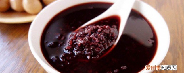 黑米黑豆黑芝麻粥的做法和功效与作用 黑芝麻粥的做法和功效《黑芝麻粥的做法和功效介绍》