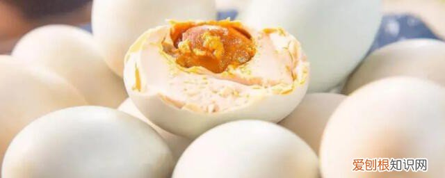 吃咸蛋的好处和坏处有哪些 吃咸蛋的好处和坏处