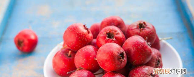 山楂酒泡酒制作过程图片 山楂酒泡酒制作过程