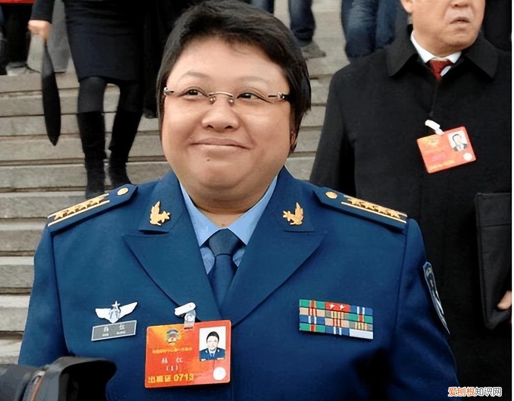 两杠一星是什么军衔