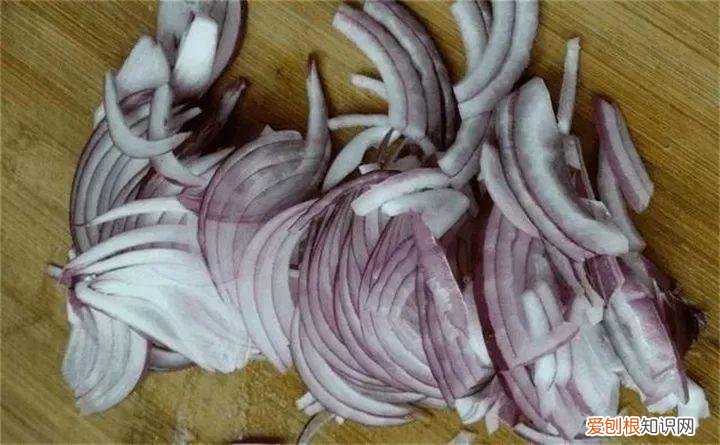 病虫害会导致君子兰夹箭虫吗，8种养花窍门，病虫全扫光，君子兰长得健壮不夹箭！