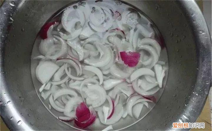 病虫害会导致君子兰夹箭虫吗，8种养花窍门，病虫全扫光，君子兰长得健壮不夹箭！