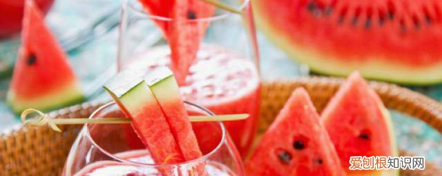秋天可以吃西瓜吗?百度百科 夏季吃西瓜的7个注意事项《关于夏季吃西瓜的7个注意事项》