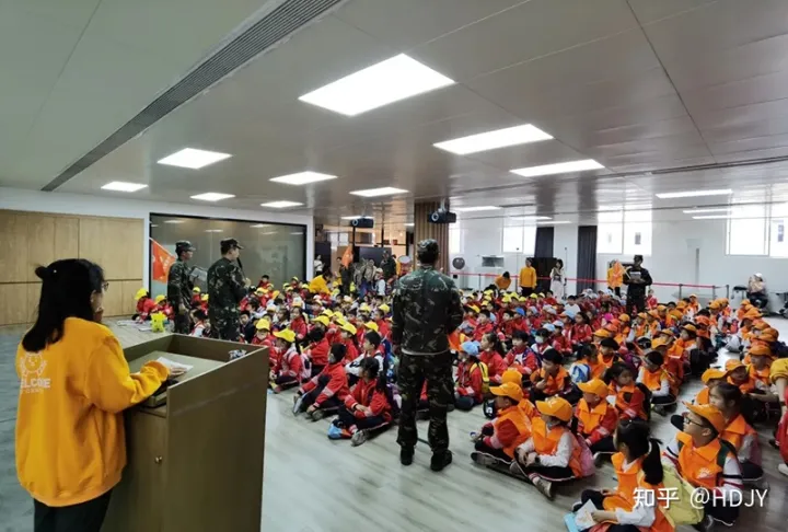 关于爱鸟护鸟的句子有哪些,爱鸟始于心,护鸟在于行!福州麦顶小学鸟类科普研学活动!