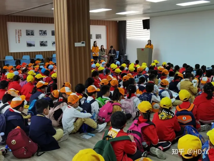 关于爱鸟护鸟的句子有哪些,爱鸟始于心,护鸟在于行!福州麦顶小学鸟类科普研学活动!