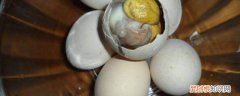 吃钢化蛋的好处 钢化蛋吃多了有什么危害吗《钢化蛋吃多了有没有危害》