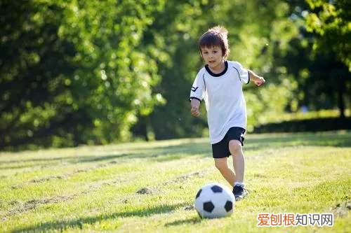 帮助孩子集中注意力的方法，孩子注意力不集中别担心，家长做到这些有效提高孩子注意力水平