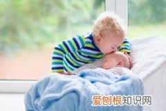 新生儿脖子腋窝如何护理 ，新生儿腋窝怎么护理