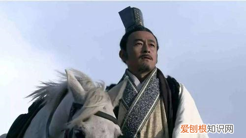 李斯什么时候跟着秦始皇