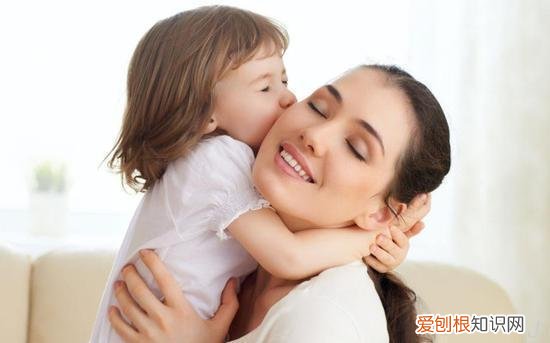 小孩缺乏自信家长应该怎么做,孩子自卑、没自信?取决于父母的教育,多数父母用3种方法引导